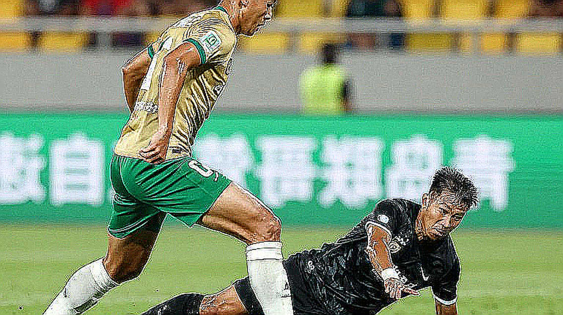 Giovanni Leoni: 35 triệu euro, một đầu gối và khoảng lặng Inter – Juventus đang chờ