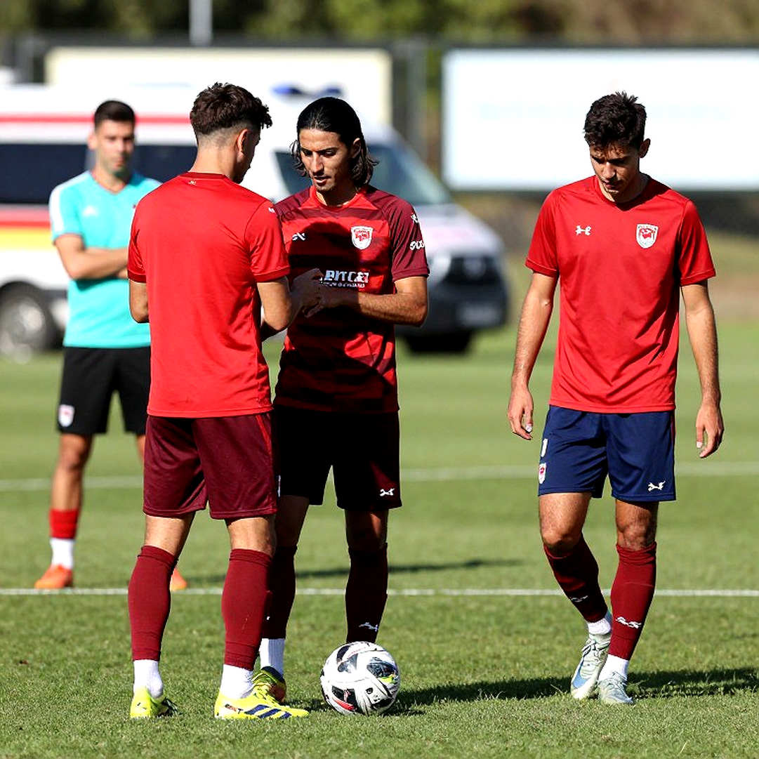 Cùi chỏ phút 22 của Arda Güler: ngưỡng chứng cứ của VAR và khoảng lặng trước El Clásico