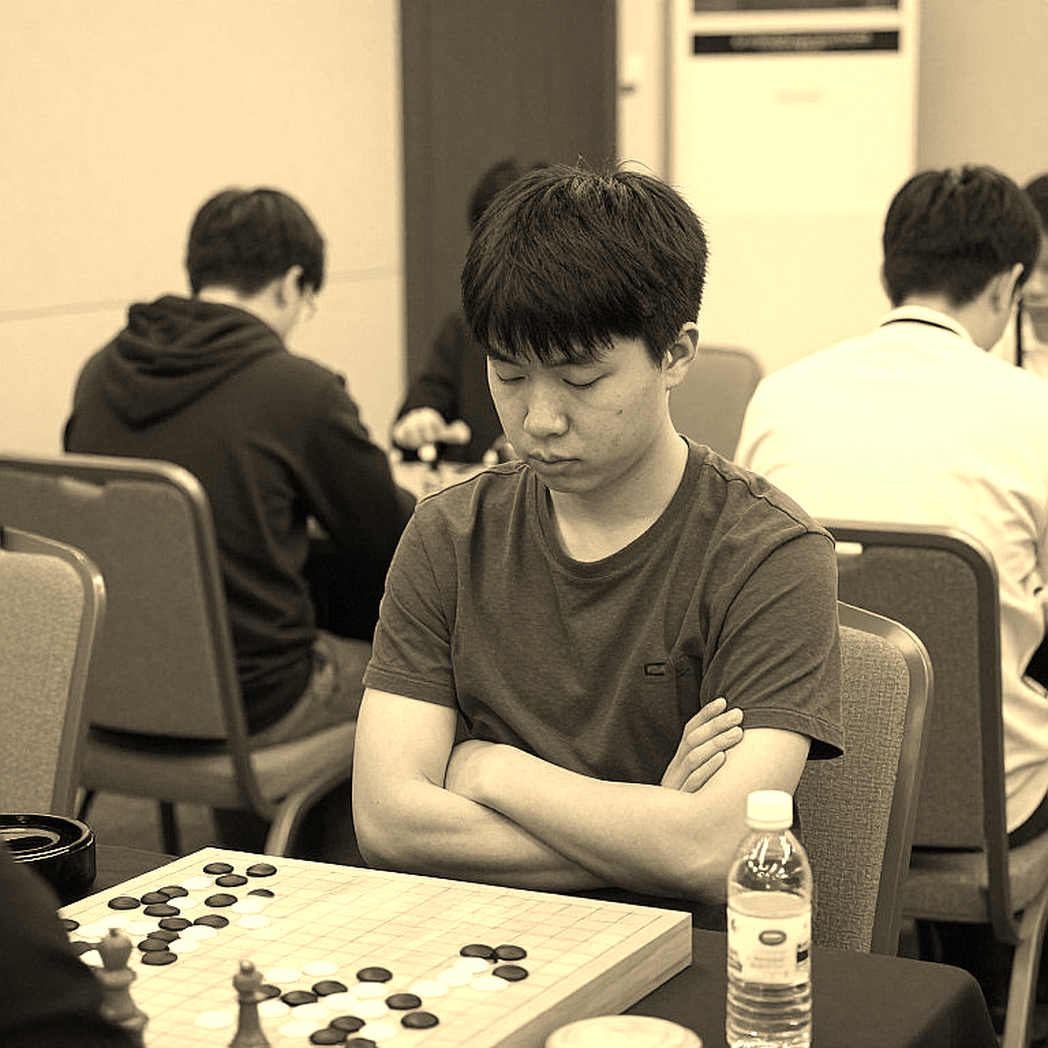 Nước 3.d4 của Kasparov và cái nhãn 'FIDE tháng 10/2026' đặt nhầm chỗ