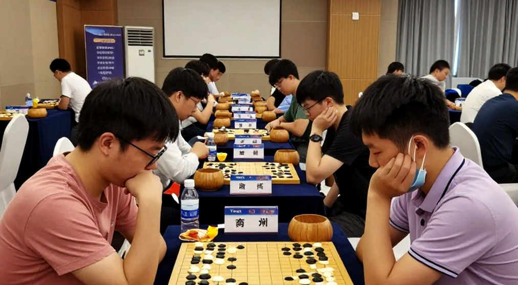 Đại chiến cờ vua toàn cầu 2026: Carlsen tái xuất, Ấn Độ tung hỏa mù, và bài toán lịch thi đấu nghẹt thở Đại chiến cờ vua toàn cầu 2026: Carlsen tái xuất, Ấn Độ tung hỏa mù, và bài toán lịch thi đấu nghẹt thở