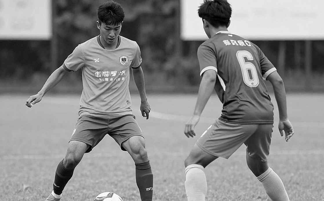 Nathaniel Brown: 50 triệu euro, 10 lần khoác áo đội tuyển và hai chiếc ghế lung lay cùng lúc