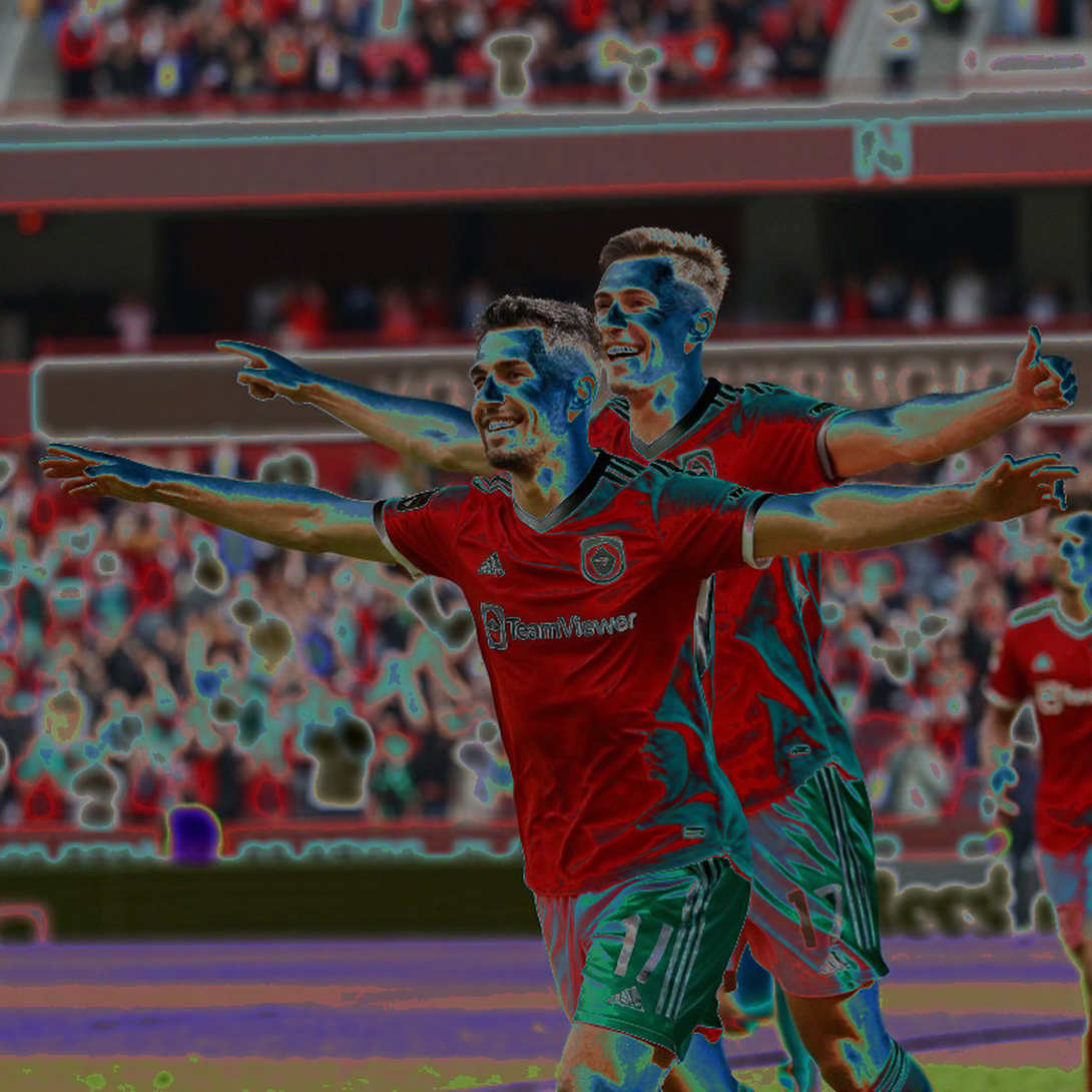 Dưới bề mặt V.League: thể lực, tiền bạc và những con người ở lại