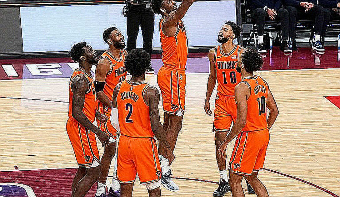 NBA 2026: Bóng rổ nhỏ chạm trần, trung phong trở lại làm vua
