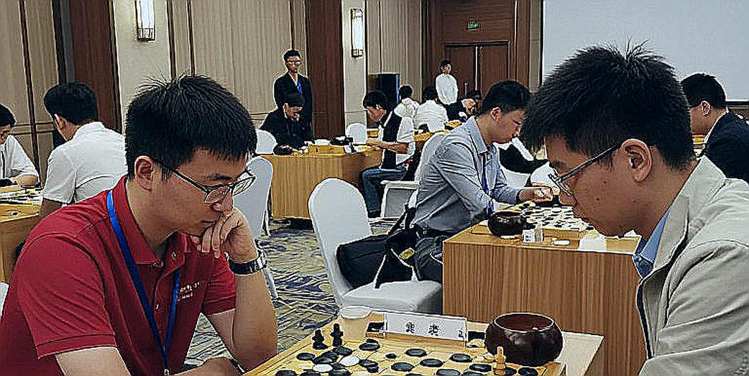 ChessBase Magazine #225: Khoảng trống giữa "tuyệt tác Sicilian" và dữ liệu thật